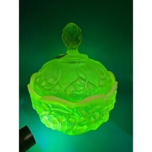 RARE VTG UV REACTIVE FENTON Topaz Opalescent Lily Of The Valley Candy Dish 7.25"